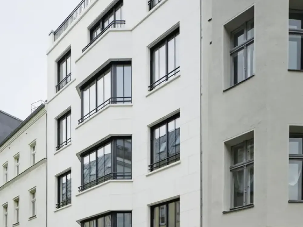 Exklusive 3-Zimmer-Wohnung mit Loggia in der Linienstraße 72 | Berlin-Mitte