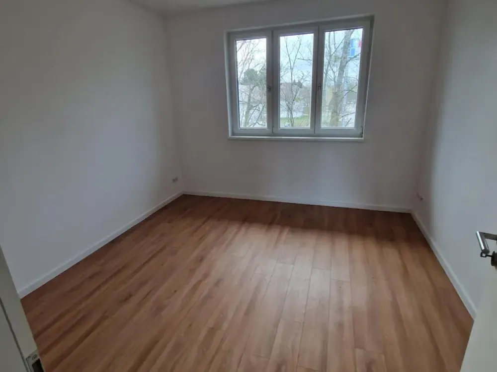 Helle 2-Zimmer-Wohnung mit Balkon und Tageslichtbad in Berlin-Spandau