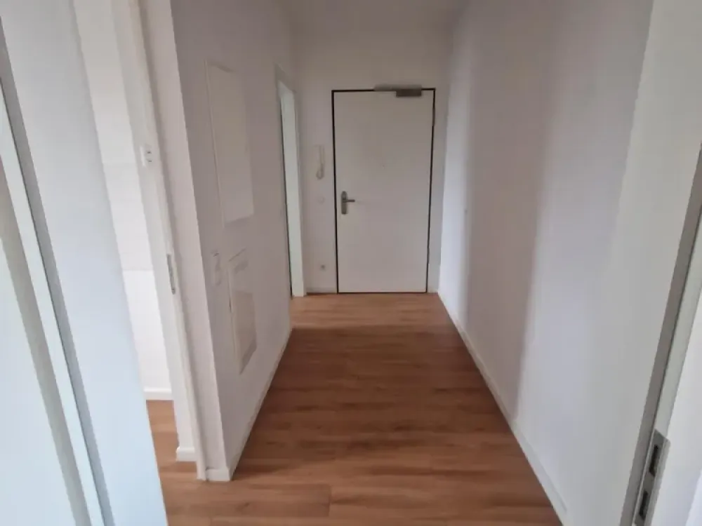 Helle 2-Zimmer-Wohnung mit Balkon und Tageslichtbad in Berlin-Spandau