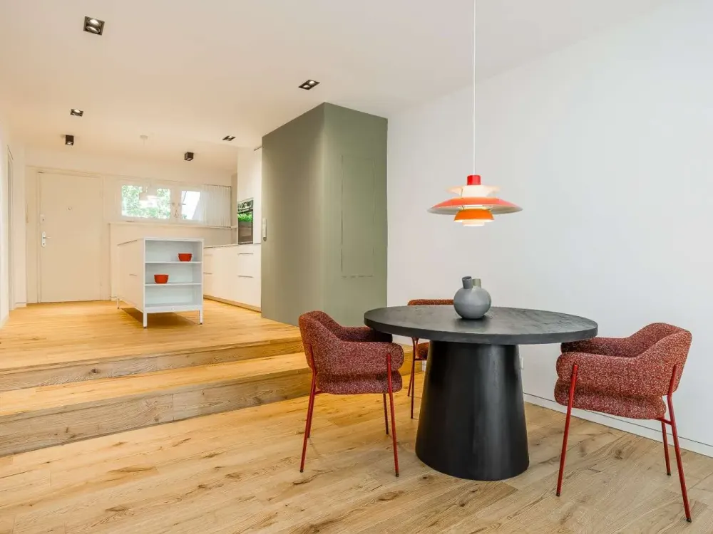 Befristete, frisch sanierte und möblierte Terrassenwohnung am Dianasee