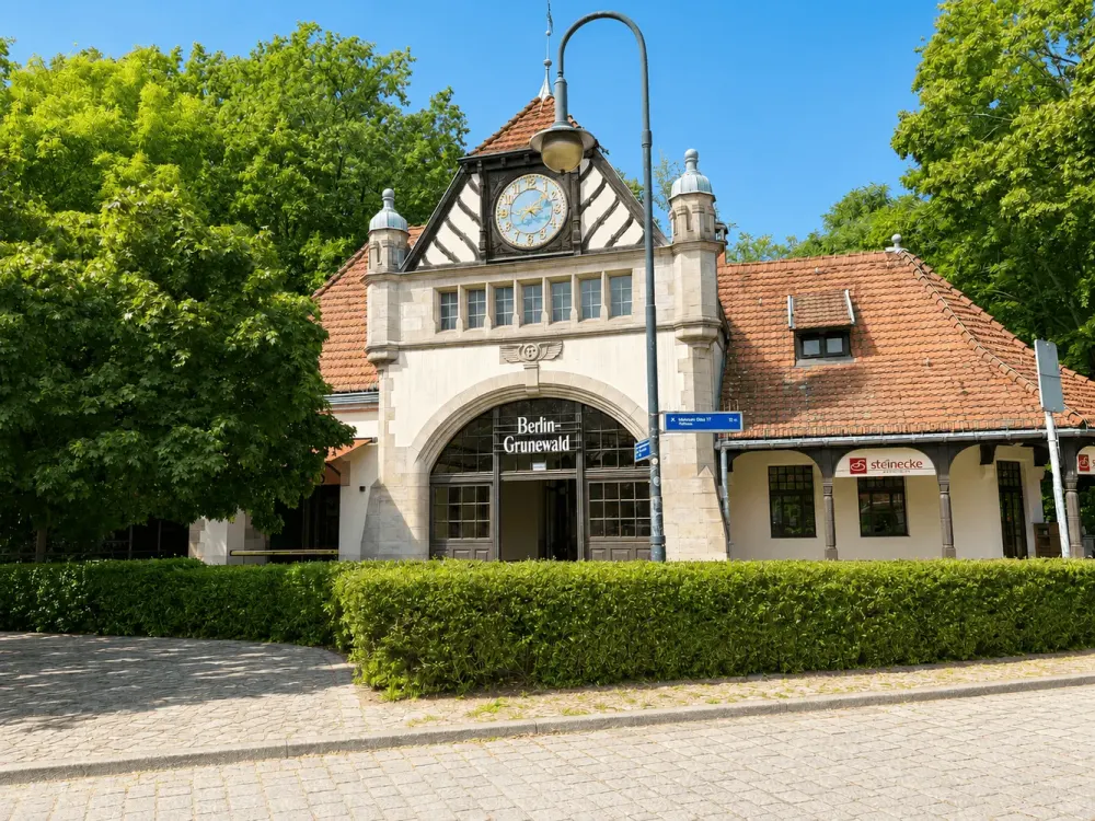 Befristete, frisch sanierte und möblierte Terrassenwohnung am Dianasee