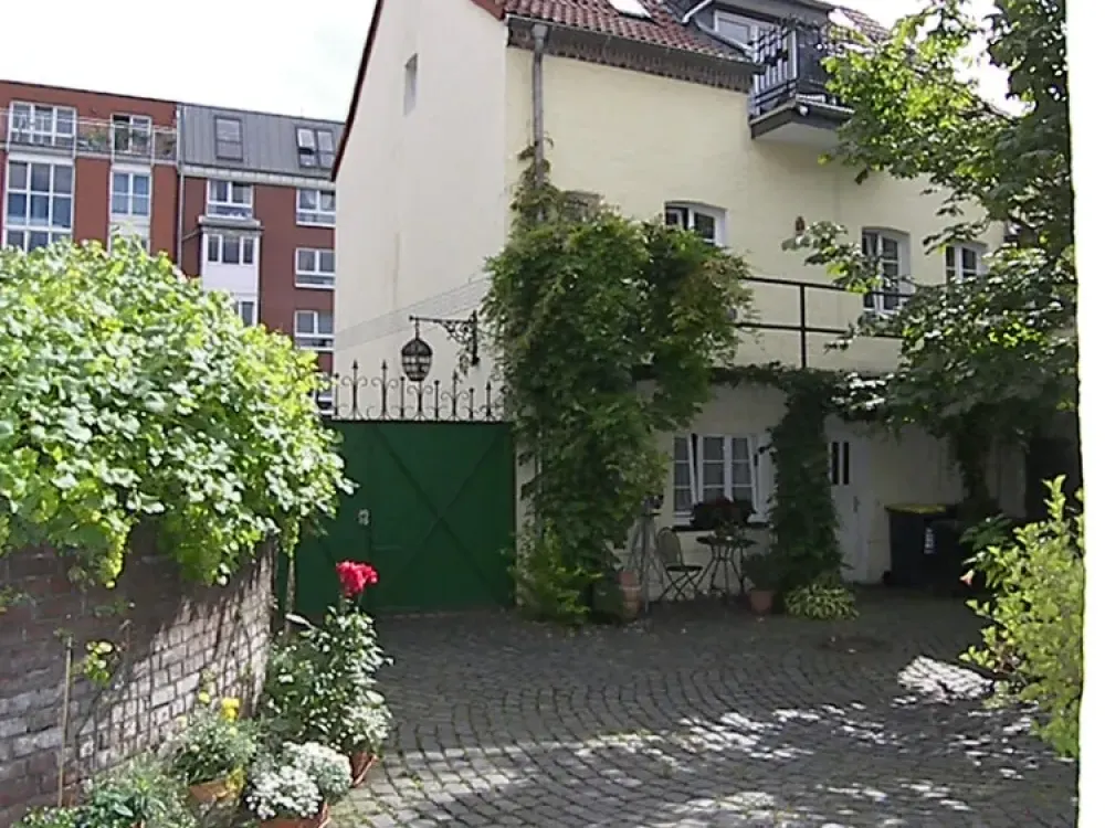 2-Zimmer-Wohnung mit Balkon in Köln-Weiden