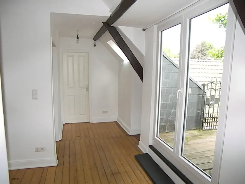 2-Zimmer-Wohnung mit Balkon in Köln-Weiden