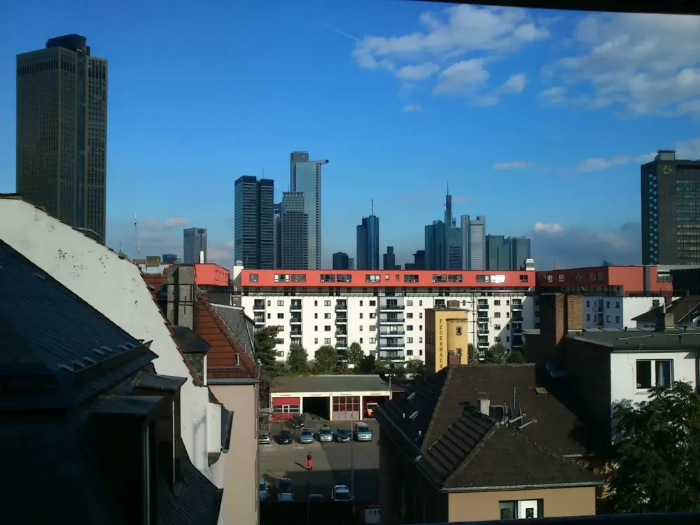 4 Zimmer Penthousewohnung vollmöbliert mit Kamin