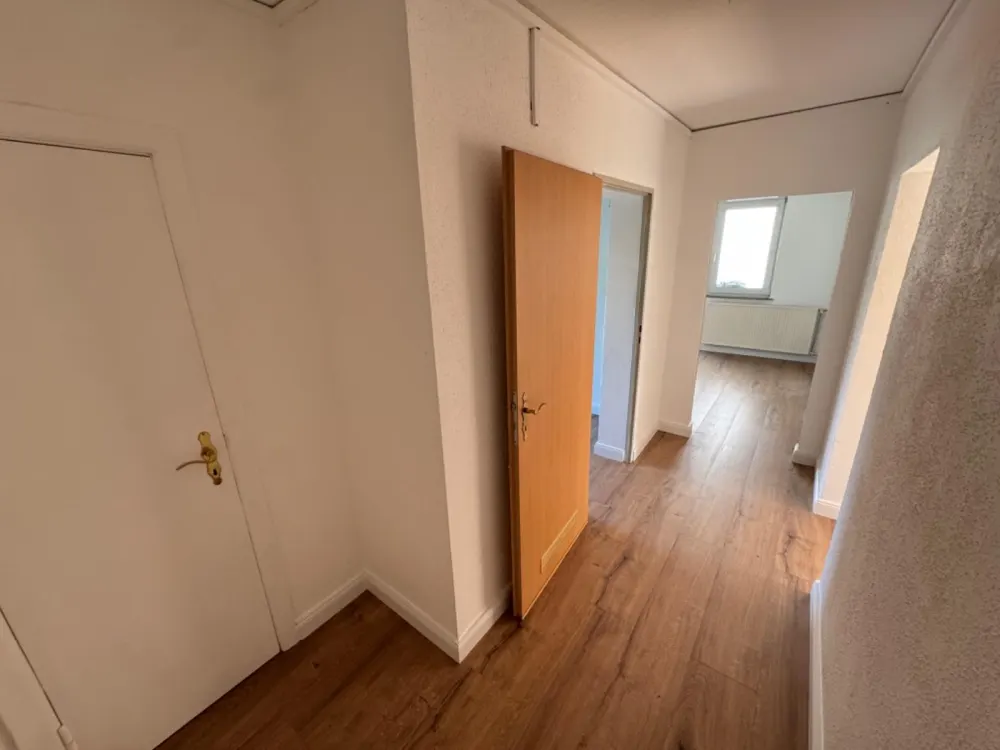 Frisch renovierte 3-Zimmer-Wohnung in Delmenhorst mit Balkon