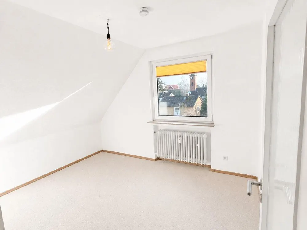 3-Zimmer Wohnung mit Lodger & Einbauküche in Hannover Leveste