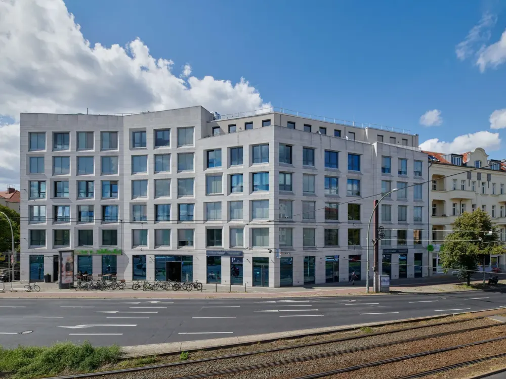 Großzügige Wohnung mit bodentiefen Schallschutzfenster in Prenzlauer Berg