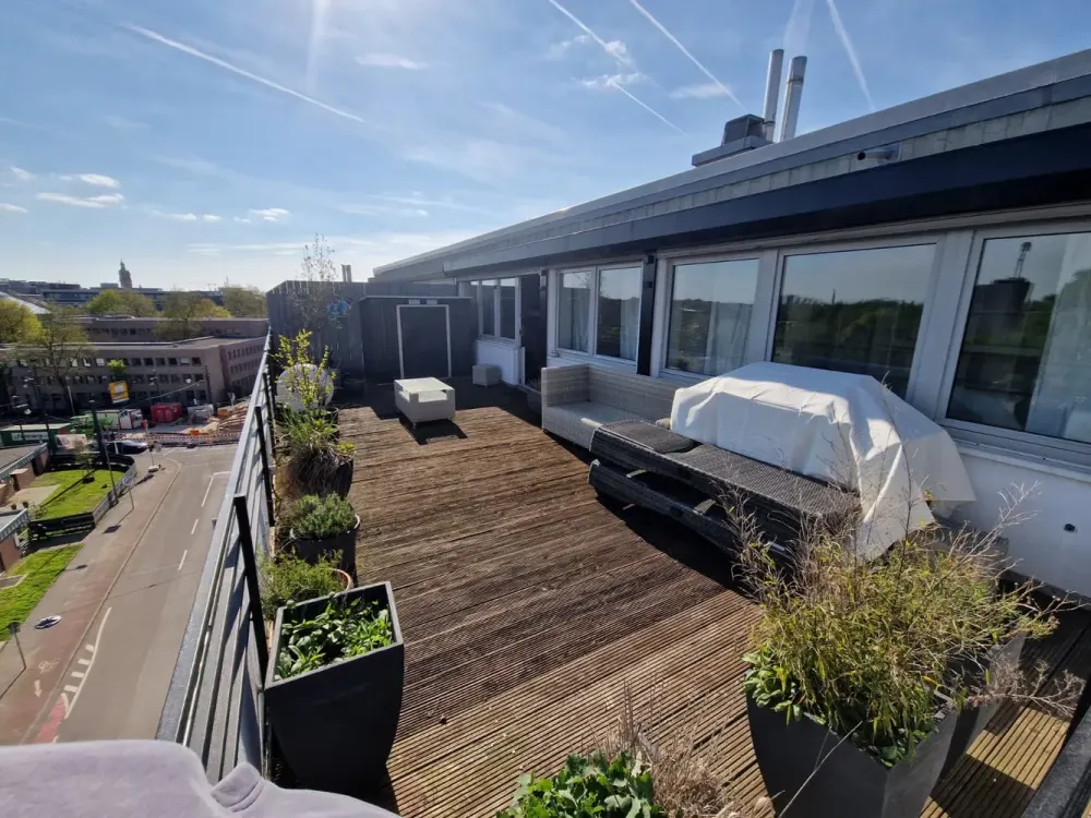 Schöne Penthousewohnung in zentraler Lage Krefeld