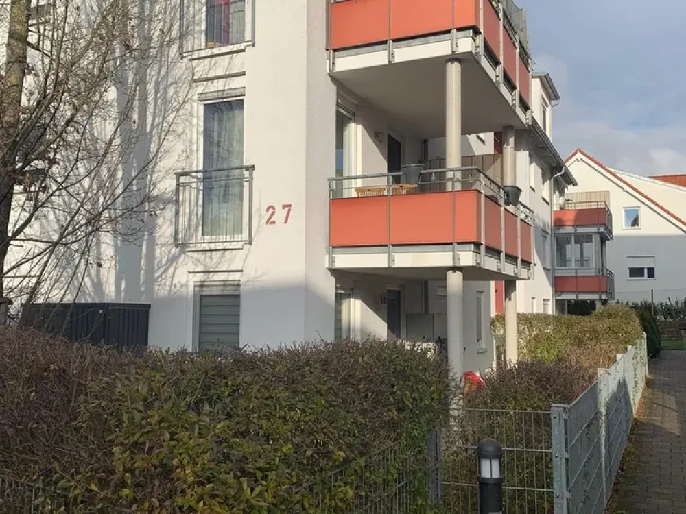 Vollständig renovierte 2-Zi mit Balkon,Einbauküche+TG in 70794 Bonlanden