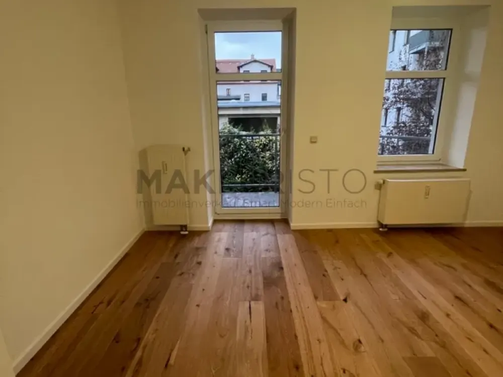 ***Komplett sanierte Wohnung mit zwei Balkonen wartet auf Sie!***