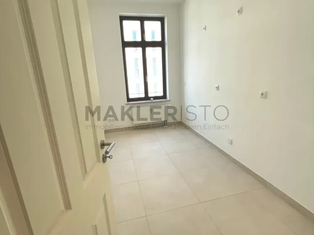 ***Komplett sanierte Wohnung mit zwei Balkonen wartet auf Sie!***
