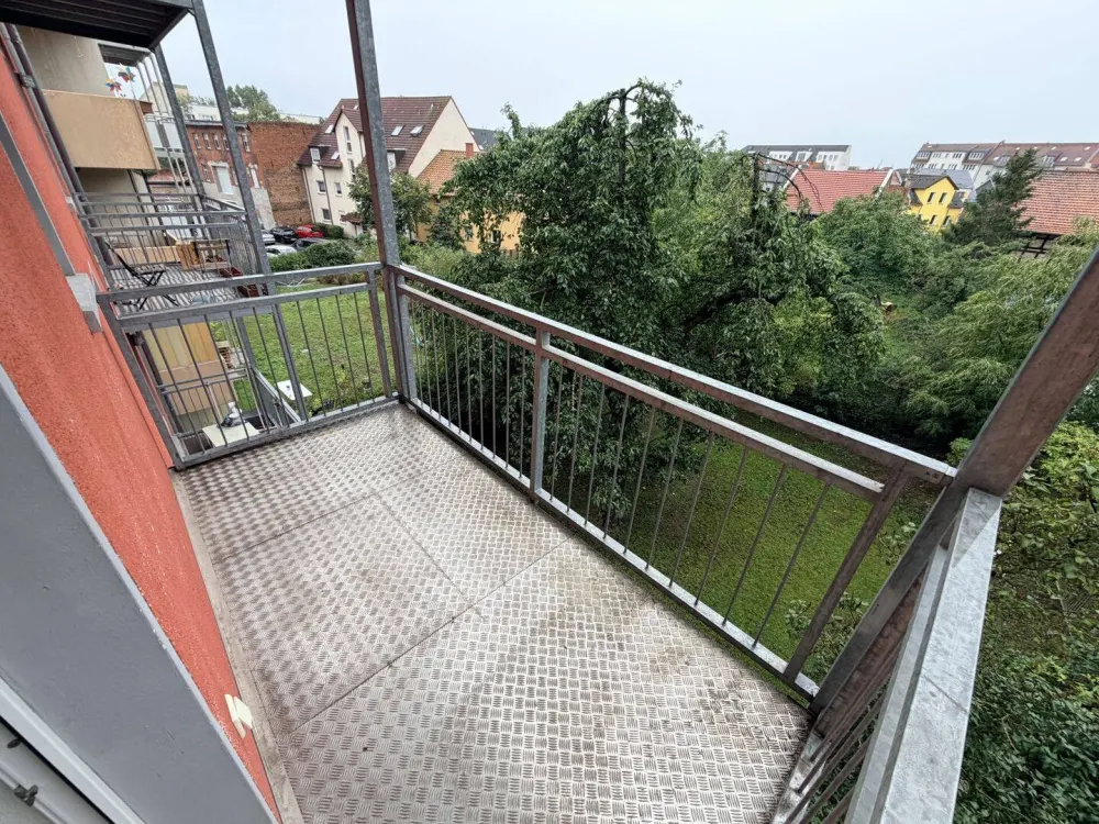Gut geschnittene 2-Raum-Wohnung mit Balkon!