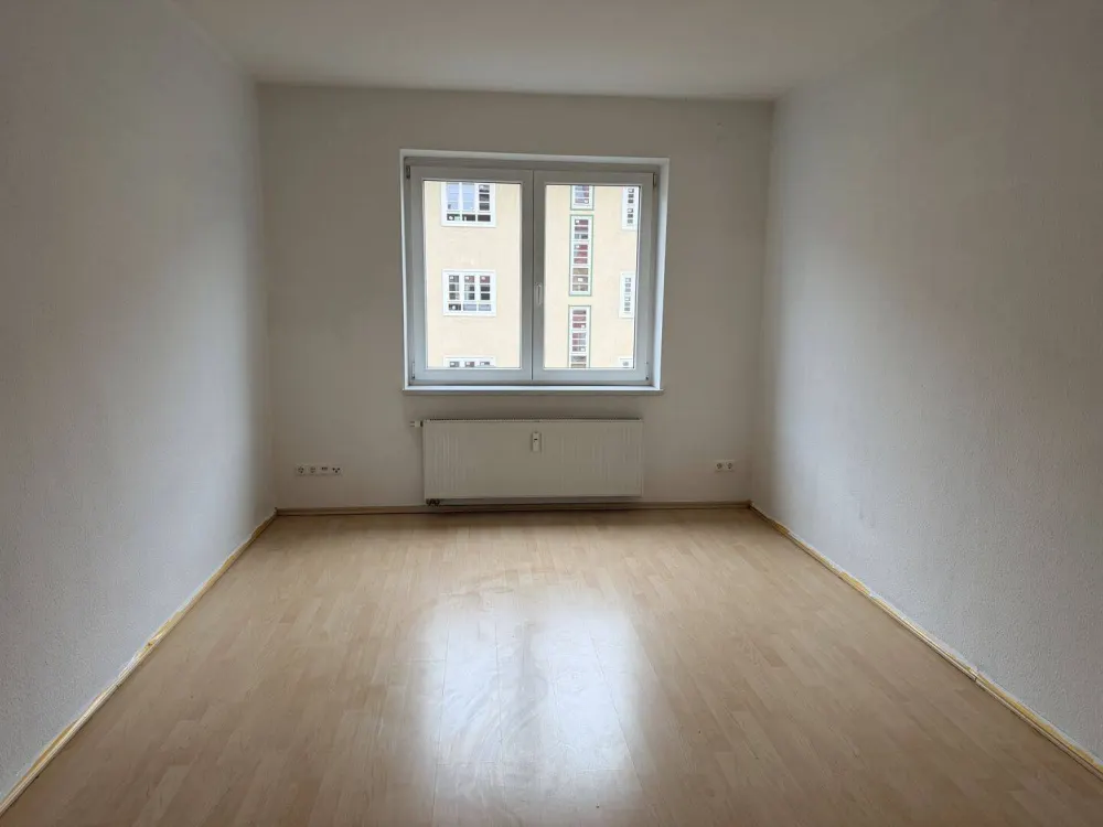 Gut geschnittene 2-Raum-Wohnung mit Balkon!