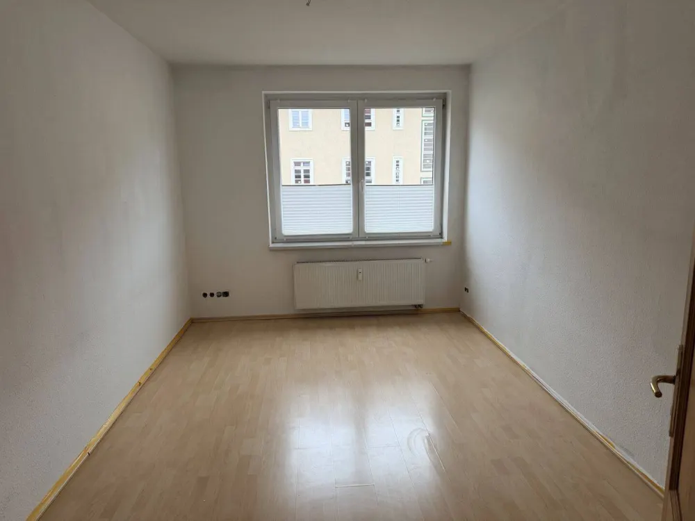 Gut geschnittene 2-Raum-Wohnung mit Balkon!