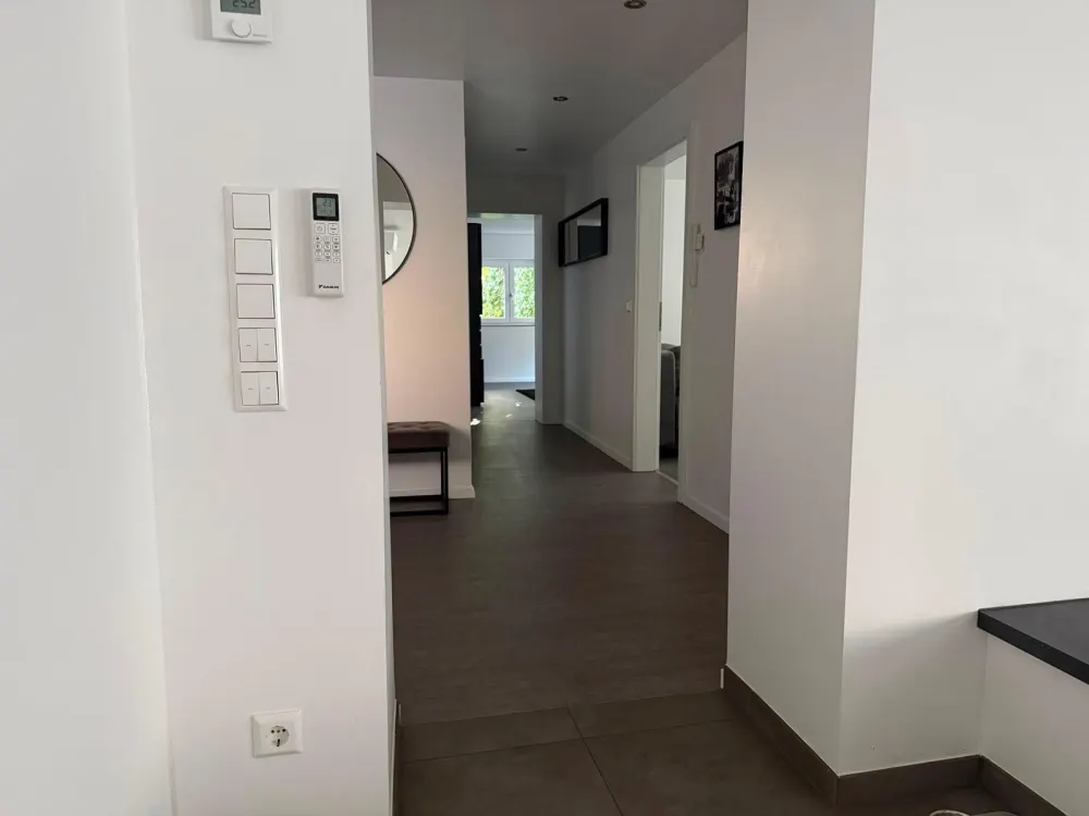 Helle moderne 3-Zimmer-Wohnung in Ittersbach zu vermieten