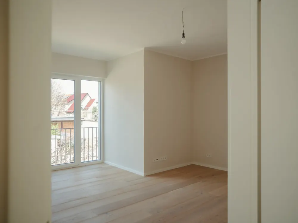 Stilvolle 2-Zimmer-Wohnung mit Balkon & Einbauküche in Teltow