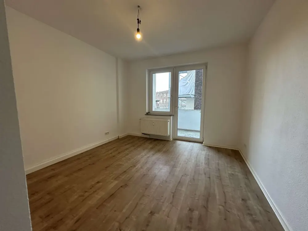 2 Zimmerwohnung mit Balkon in Flingern zu vermieten.