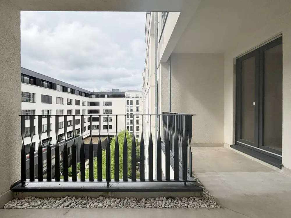 - Wohnen im Herzen von Stuttgart - Großzügige, moderne 3-Zimmer-Wohnung