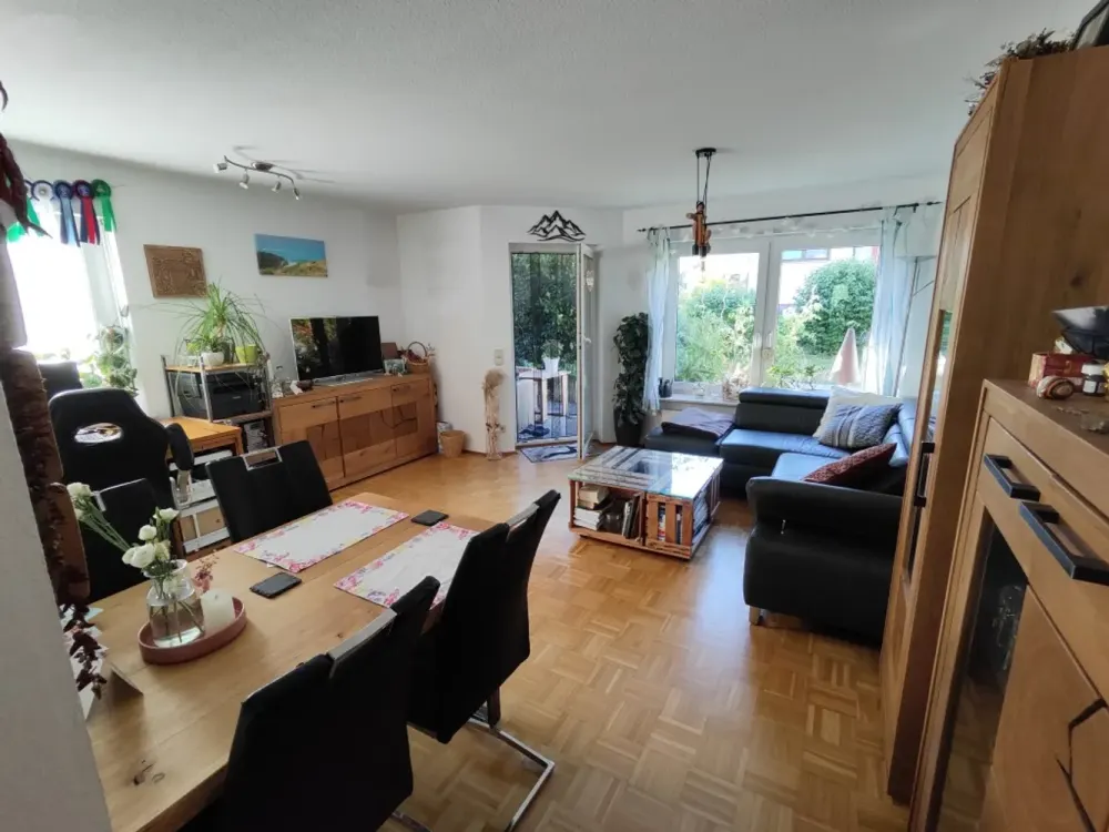 helle 2-Zimmer-EG-Wohnung mit Terrasse/ Garten in Schwaikheim