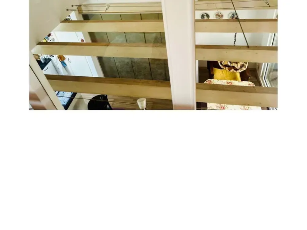 شقة مهندس معماري مع معرض وتراس على السطح للإيجار في بوخوم-فيرني