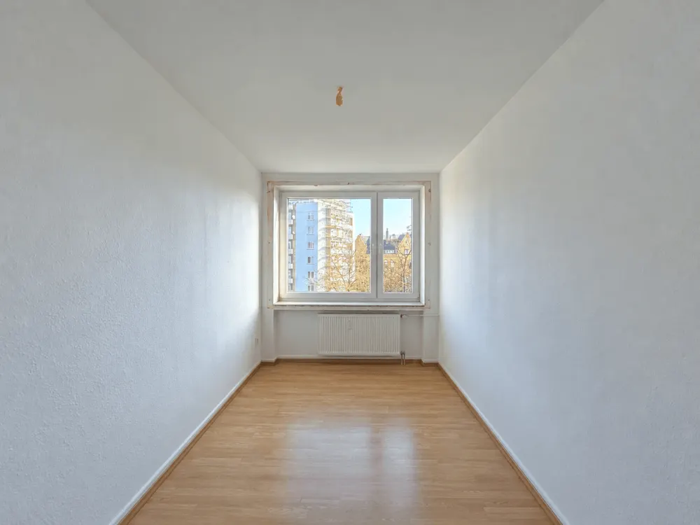 Großzügige 4 Zimmerwohnung mit Balkon | Zwischen Mitte und Südstadt!
