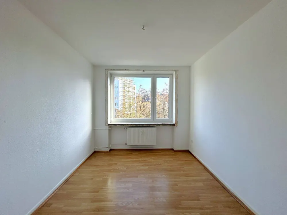 Großzügige 4 Zimmerwohnung mit Balkon | Zwischen Mitte und Südstadt!