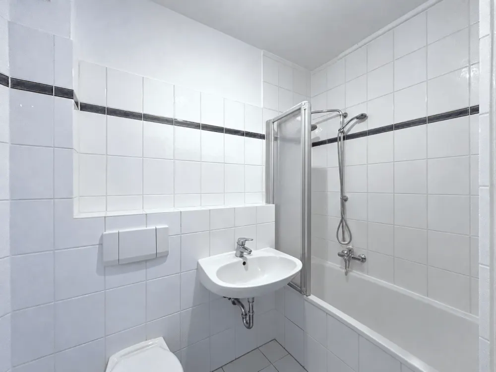 Großzügige 4 Zimmerwohnung mit Balkon | Zwischen Mitte und Südstadt!