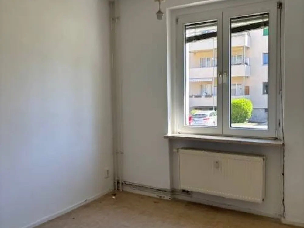 Teilsanierte Wohnung im beliebten Süden Leipzigs !