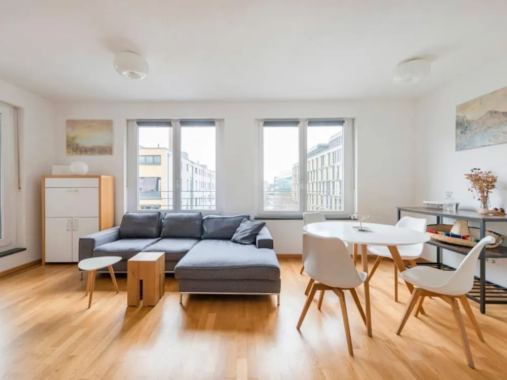 Charmant möblierte 2Zimmer Wohnung in Nymphenburg Nähe Google