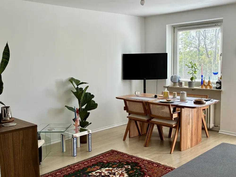 Helle, südlich ausgerichtete 2-Zimmer-Wohnung mit Balkon am Ostbahnhof, Nachmieter ab 01.10.2026