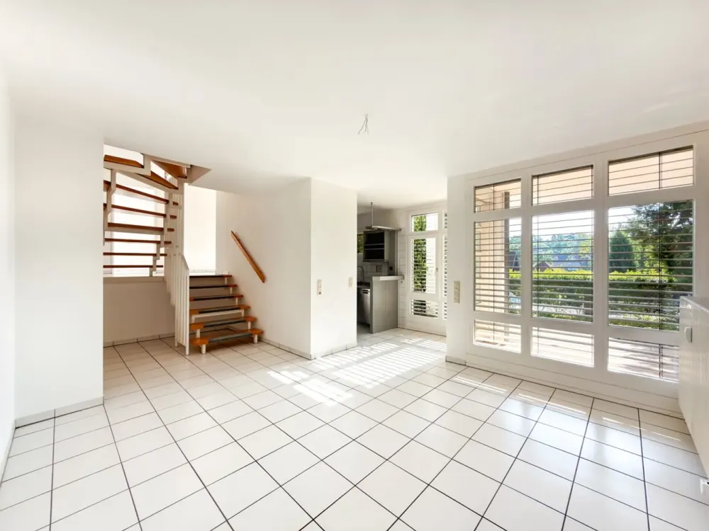 Haus im Haus mit Garten, großzügige 5-Zimmer-Maisonette in Esslingen-Sulzgries