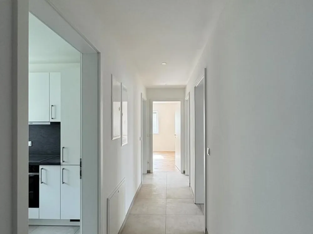 Erstbezug nach Kernsanierung: Geschmackvolle 3-Zimmer-Wohnung mit Balkon in München-Trudering - WE 1