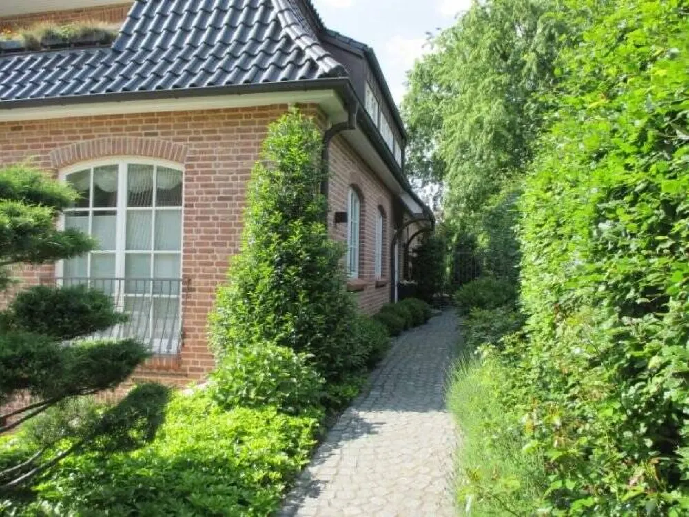 *** Nienstedten Luxuswohnung Dachgeschoß ***