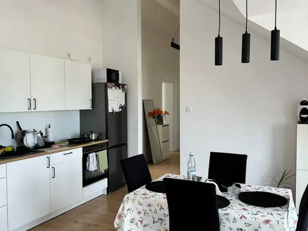 Schöne 3 Zimmer - Dachgeschosswohnung mit besonderem Flair