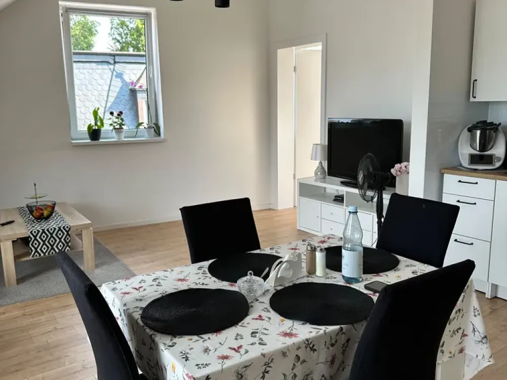 Schöne 3 Zimmer - Dachgeschosswohnung mit besonderem Flair