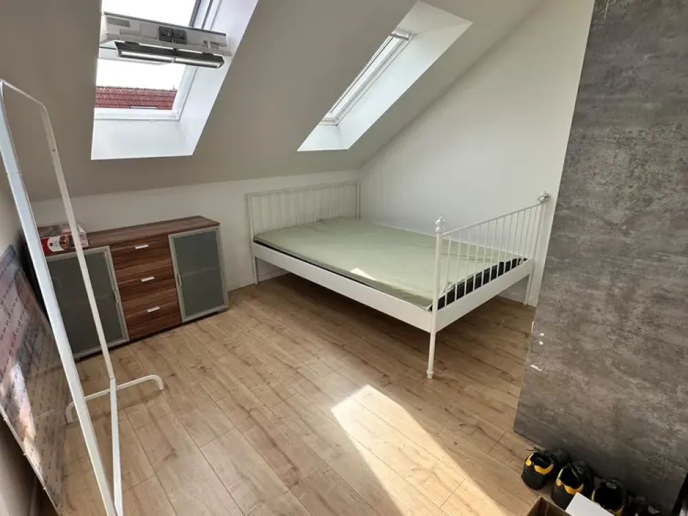 Schöne 3 Zimmer - Dachgeschosswohnung mit besonderem Flair