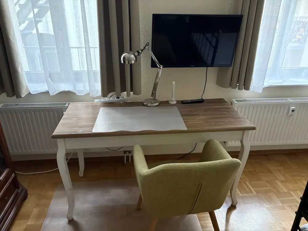 Zentral gelegenes vollmöbliertes Apartment