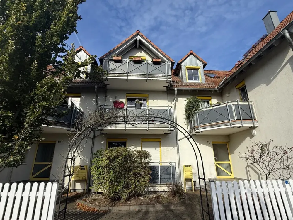 Spacious Attic Apartment in a Good Location of Radebeul