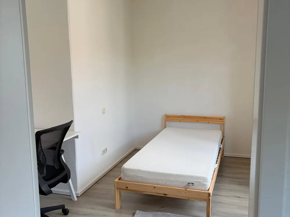 2 WG-ZIMMER in Nürnberg-Schweinau, ab sofort