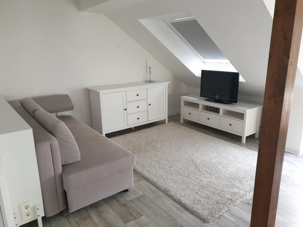 Gemütliche möblierte Dachgeschoßwohnung im Kaiserstraßenviertel