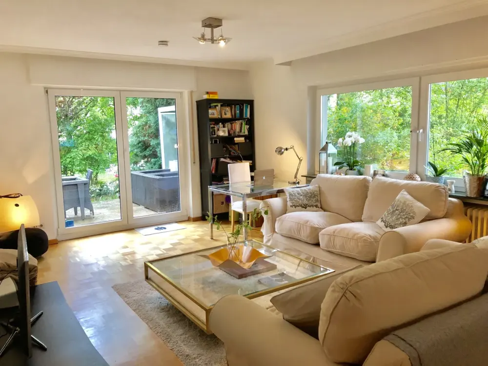 3-Zimmer 105m² Wohnung unmöbliert mit schönem großen Garten mit Terrasse zur Alleinnutzung