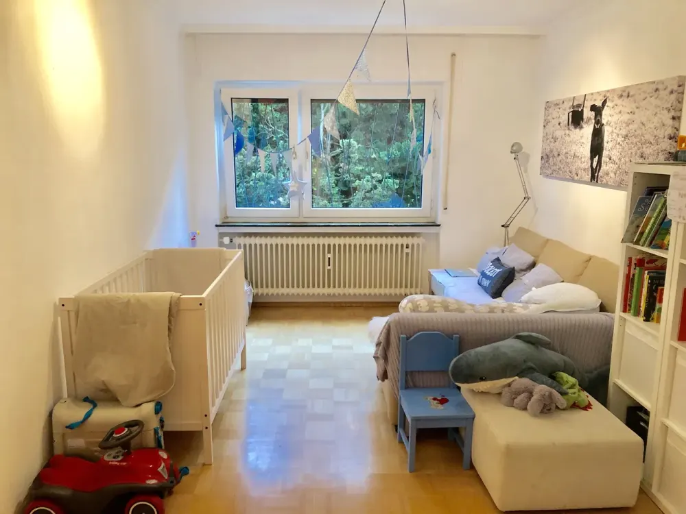 3-Zimmer 105m² Wohnung unmöbliert mit schönem großen Garten mit Terrasse zur Alleinnutzung