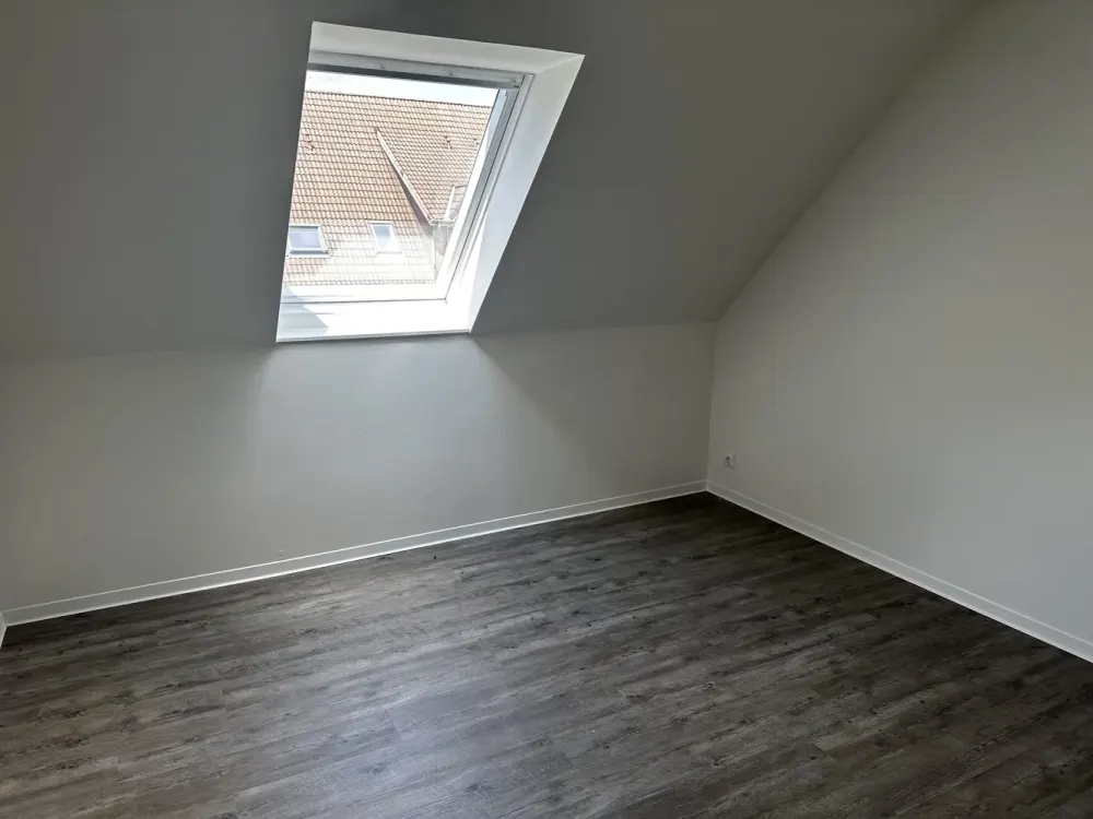 Schöne Wohnung: individuelle 2,5-Zimmer-Wohnung mit Ausblick