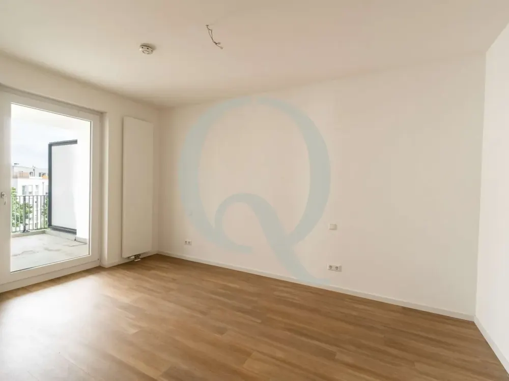 Großzügiger Balkon & moderne Ausstattung, Neubau in Schönefeld
