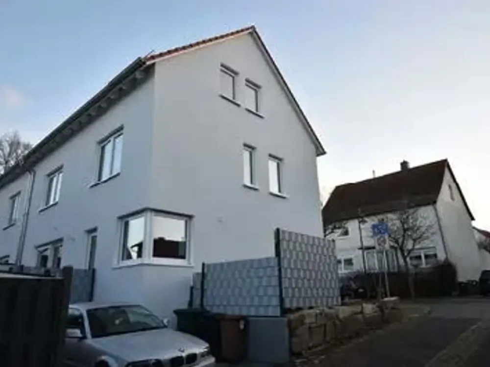 5,5 Zimmer Maisonettewohnung mit Stellplatz in Niedervellmar
