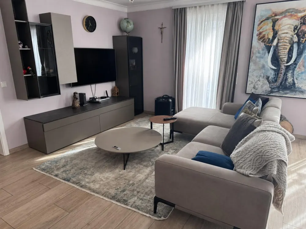 6-Zimmer Wohnung