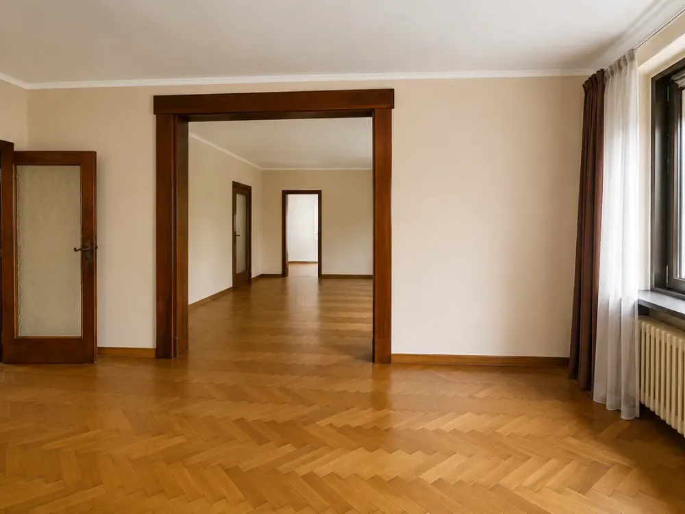 4,5-Zi.-Traumwohnung mit 147 m², EBK, großem Balkon, Doppelgarage & Keller, WG-geeignet