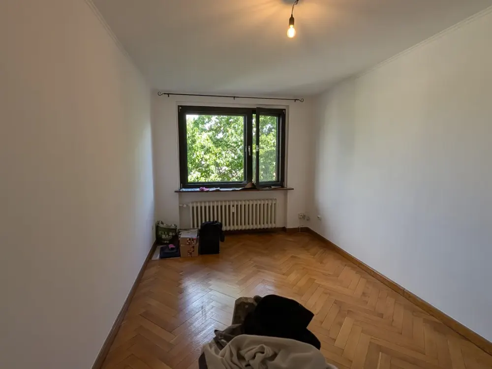 4,5-Zi.-Traumwohnung mit 147 m², EBK, großem Balkon, Doppelgarage & Keller, WG-geeignet