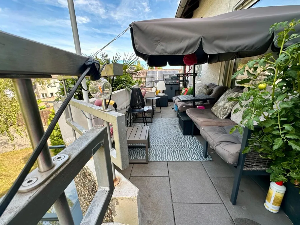 Wunderschöne Wohnung, 82qm m. Balkon, Tiefgarage, Küchenübernahme