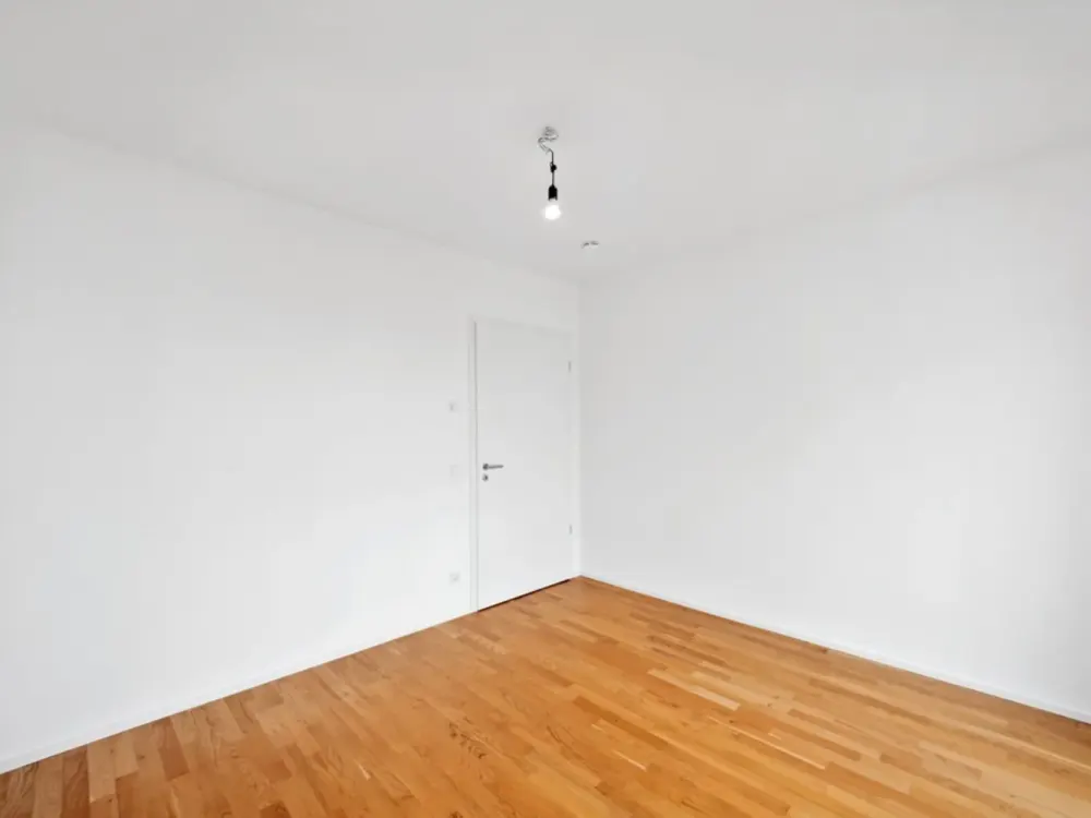 ++ Wohnen und Leben am Henninger Turm! 3-Zimmer-Wohnung mit Loggia und Balkon ++